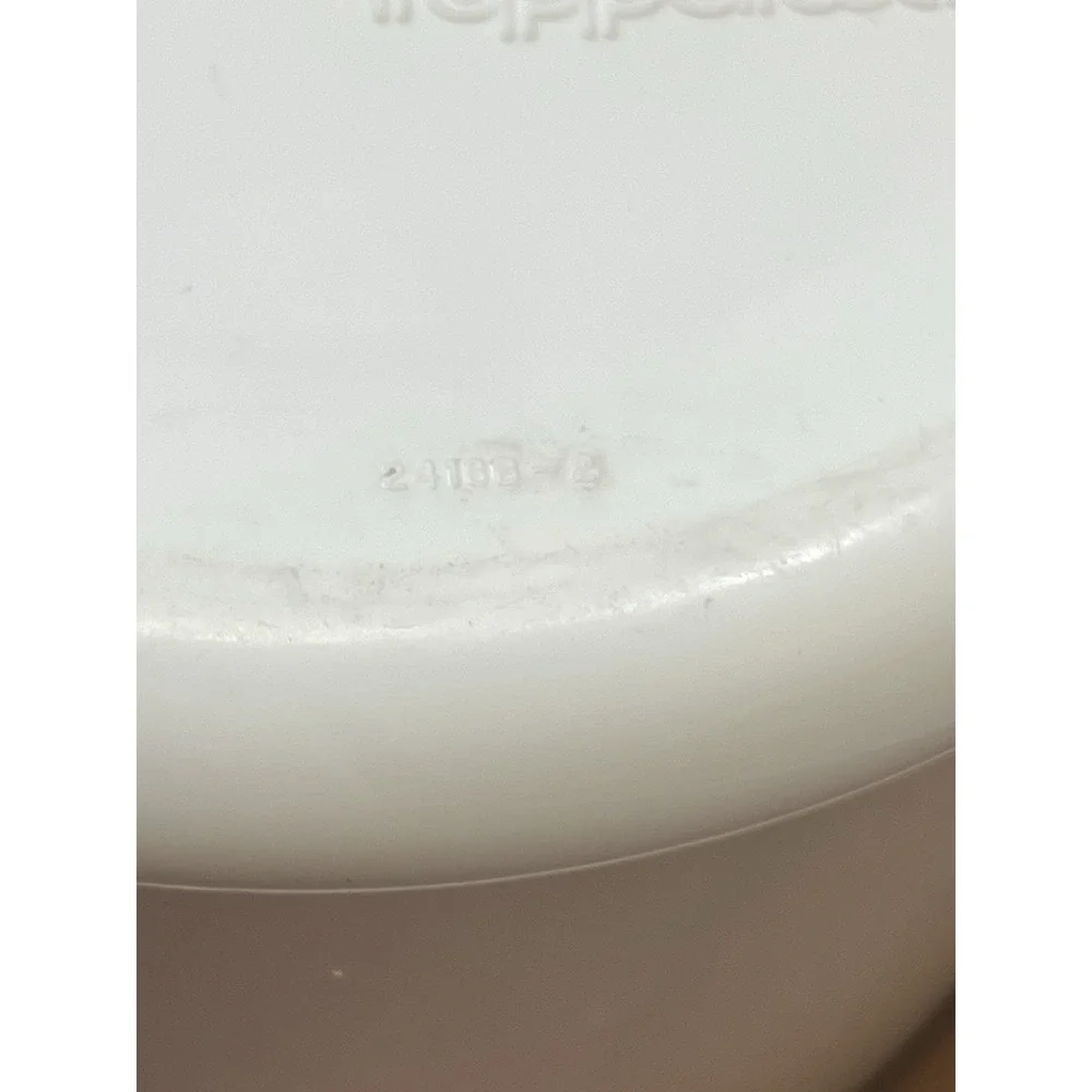 Tupperware One Touch Nesting Canisters W/Green Lids‎ 2420D & 2422B Size A & B